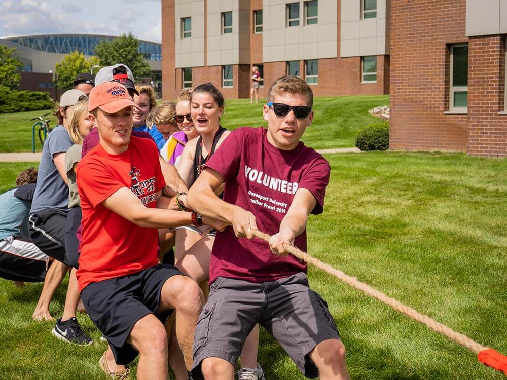 Davenport students playing tug-of-war