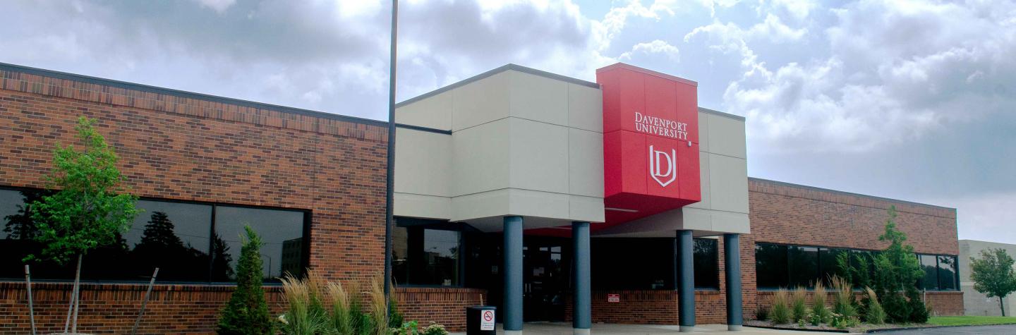 Warren campus exterior photo