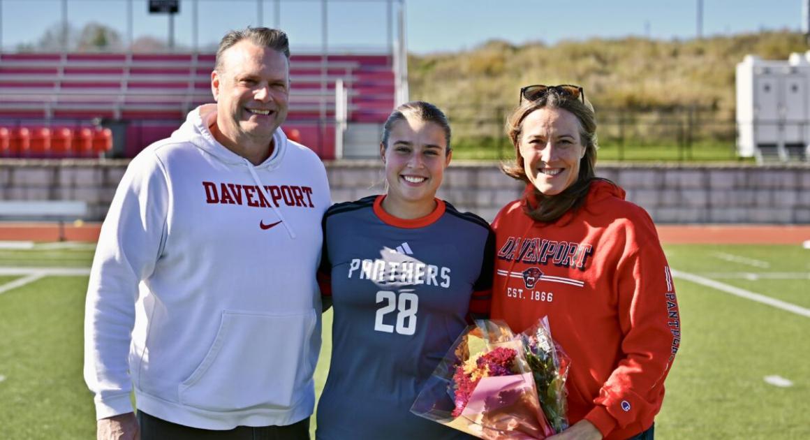 Marketing student and her parents