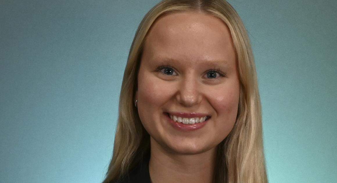 Alumna Amanda Zarebski